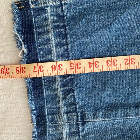 Denin maxi skirt from the Gap. - Picture 5 of 6